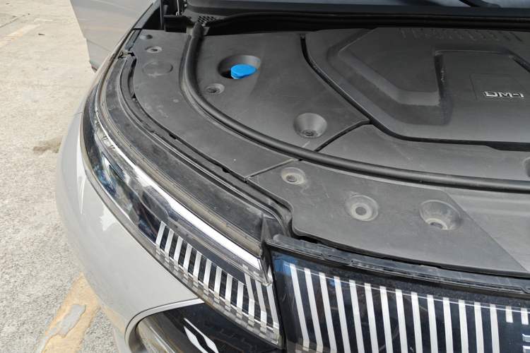 Used BYD Frigate 07 2023 DM-i 100KM Prestige Model Engine Bay Right