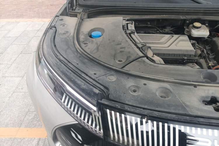 Used BYD Frigate 07 2023 DM-i 205KM Prestige Model Engine Bay Right