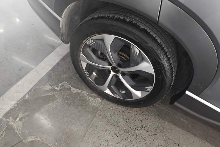 Used BYD Frigate 07 2023 DM-i 100KM Flagship Model Exterior 4