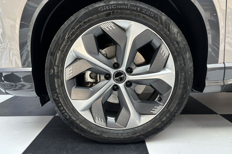 Used BYD Frigate 07 2023 DM-i 205KM Prestige Model Exterior 5