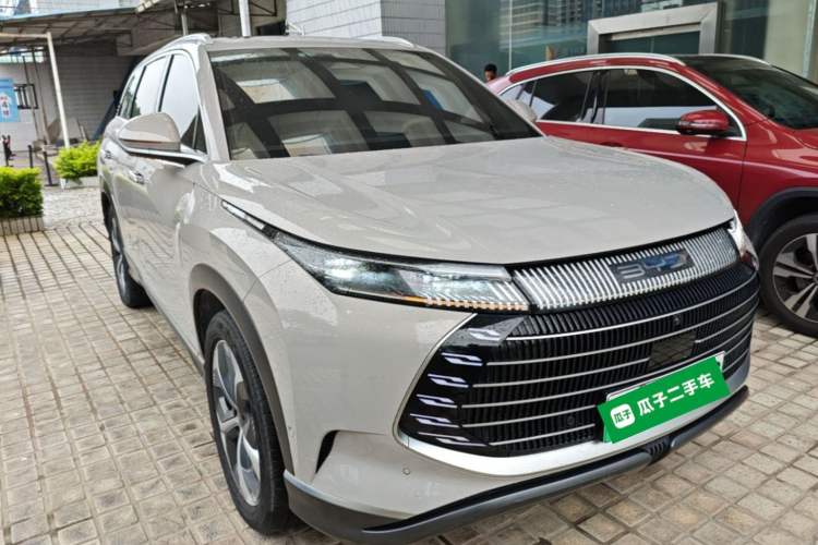 Used BYD Frigate 07 2023 DM-i 205KM Flagship Model Front Right 45 Deg