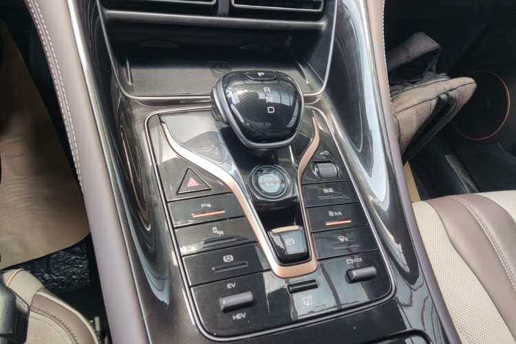 Used BYD Frigate 07 2023 DM-i 205KM Prestige Model Gear Lever