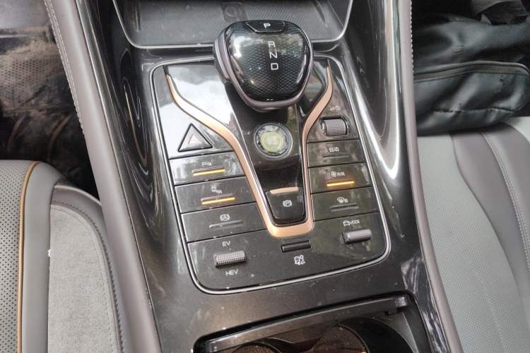 Used BYD Frigate 07 2023 DM-i 100KM Prestige Model Gear Lever