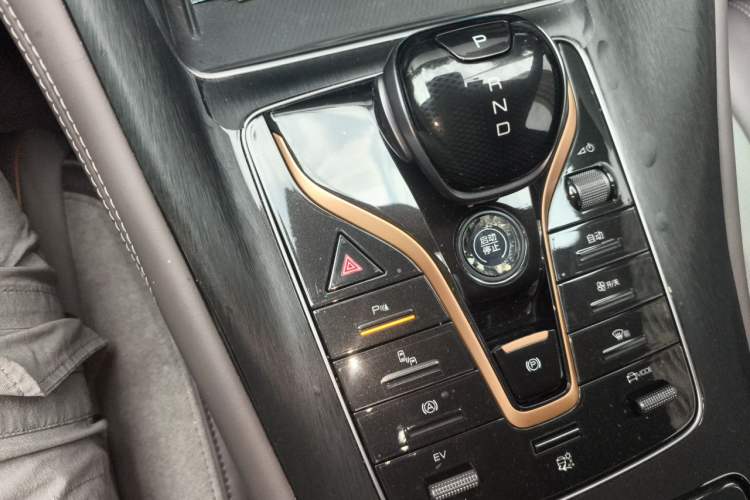 Used BYD Frigate 07 2023 DM-i 100KM Prestige Model Gear Lever