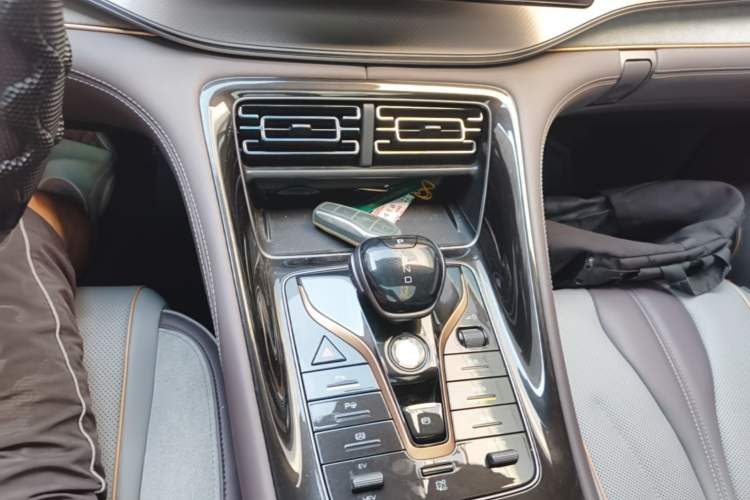 Used BYD Frigate 07 2023 DM-i 205KM Flagship Model Gear Lever