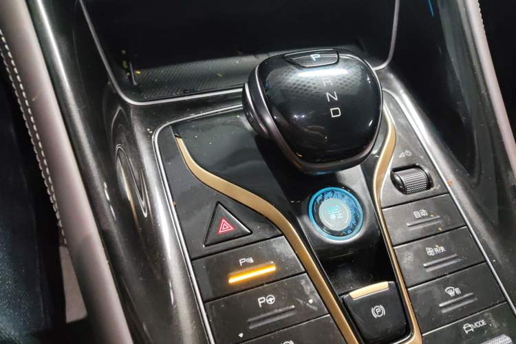 Used BYD Frigate 07 2023 DM-i 205KM Flagship Model Gear Lever