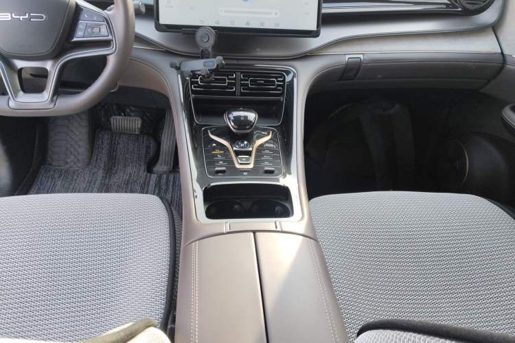 Used BYD Frigate 07 2023 DM-i 100KM Prestige Model Gear Lever