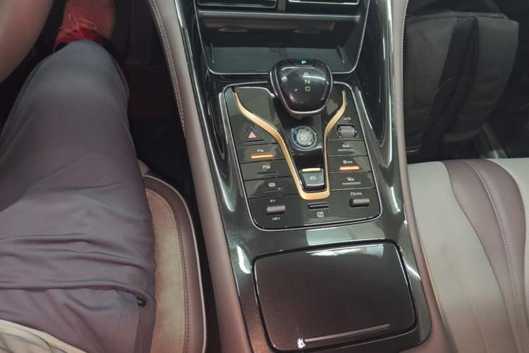 Used BYD Frigate 07 2023 DM-i 100KM Flagship Model Gear Lever