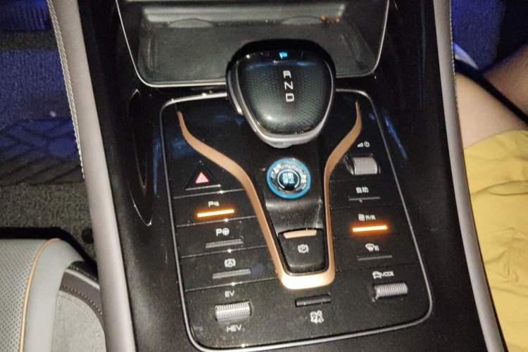 Used BYD Frigate 07 2023 DM-i 100KM Flagship Model Gear Lever