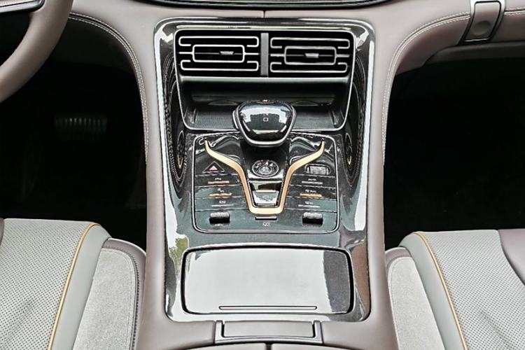 Used BYD Frigate 07 2023 DM-i 205KM Prestige Model Gear Lever