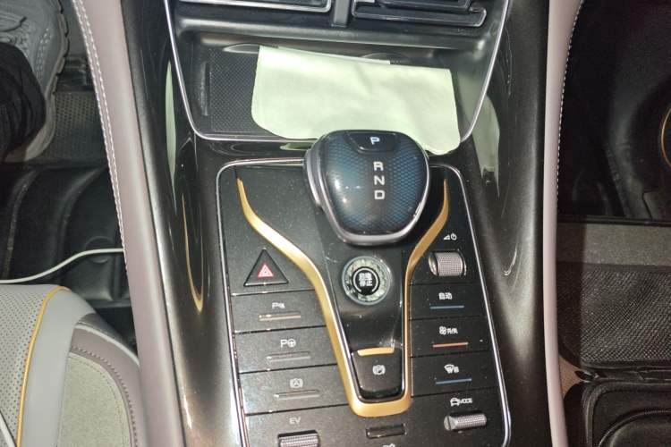 Used BYD Frigate 07 2023 DM-i 100KM Flagship Model Gear Lever