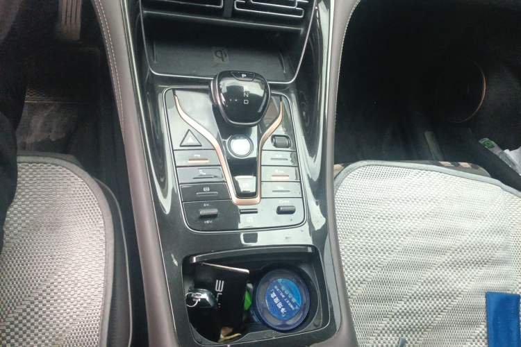 Used BYD Frigate 07 2023 DM-i 205KM Prestige Model Gear Lever