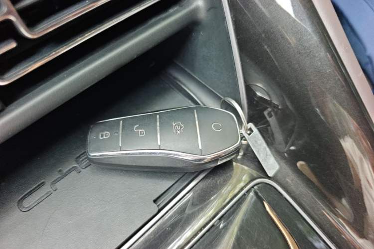 Used BYD Frigate 07 2023 DM-i 205KM Prestige Model Interior 1