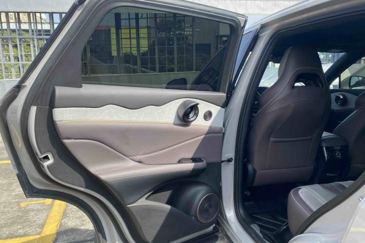 Used BYD Frigate 07 2023 DM-i 205KM Flagship Model Interior 11