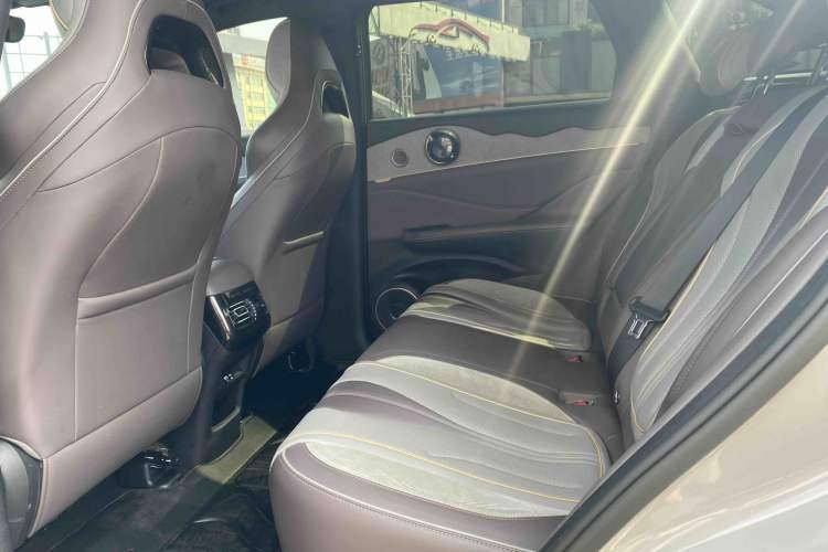 Used BYD Frigate 07 2023 DM-i 205KM Flagship Model Interior 12