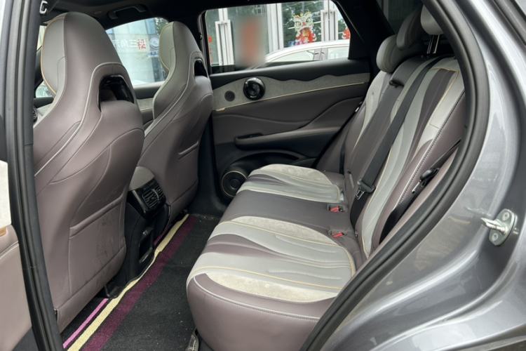 Used BYD Frigate 07 2023 DM-i 205KM Flagship Model Interior 4