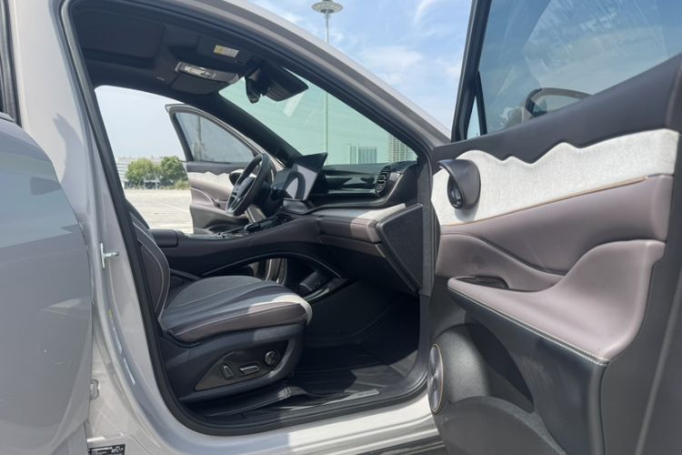 Used BYD Frigate 07 2023 DM-i 100KM Flagship Model Interior 5