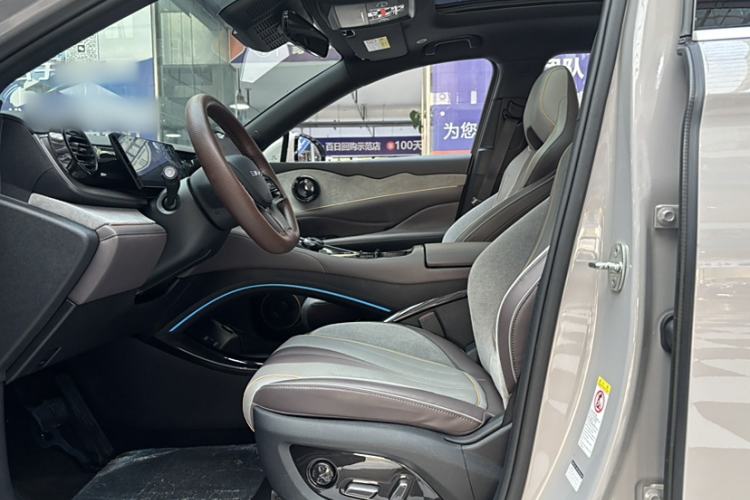 Used BYD Frigate 07 2023 DM-i 205KM Prestige Model Interior 5