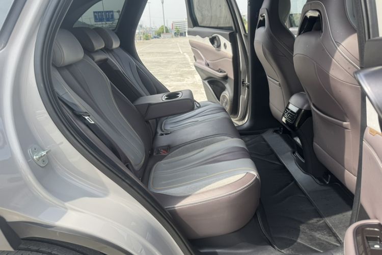 Used BYD Frigate 07 2023 DM-i 100KM Flagship Model Interior 7
