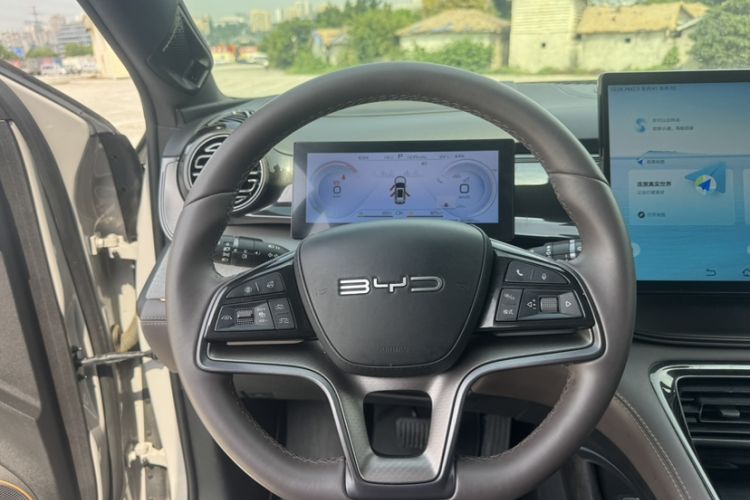 Used BYD Frigate 07 2023 DM-i 100KM Flagship Model Interior 9