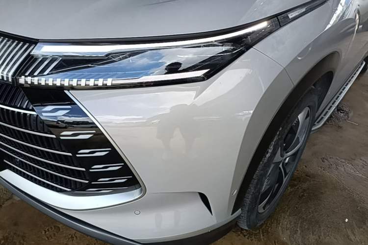 Used BYD Frigate 07 2023 DM-i 100KM Flagship Model Left Front Headlight