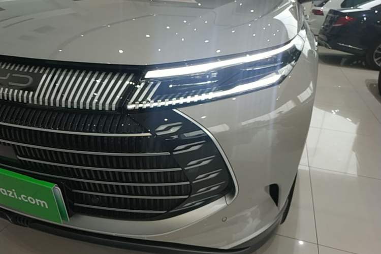 Used BYD Frigate 07 2023 DM-i 205KM Flagship Model Left Front Headlight