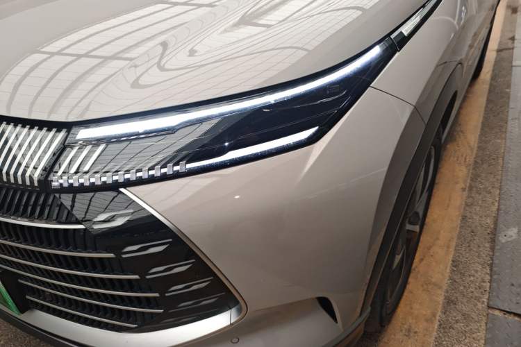 Used BYD Frigate 07 2023 DM-p 175 km Four-Wheel Drive Navigation Model Left Front Headlight