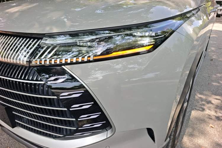 Used BYD Frigate 07 2023 DM-i 205KM Prestige Model Left Front Headlight