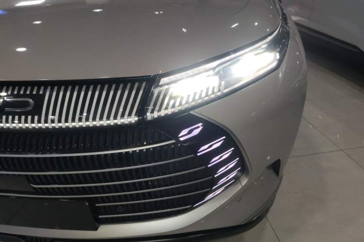 Used BYD Frigate 07 2023 DM-i 205KM Flagship Model Left Front Headlight