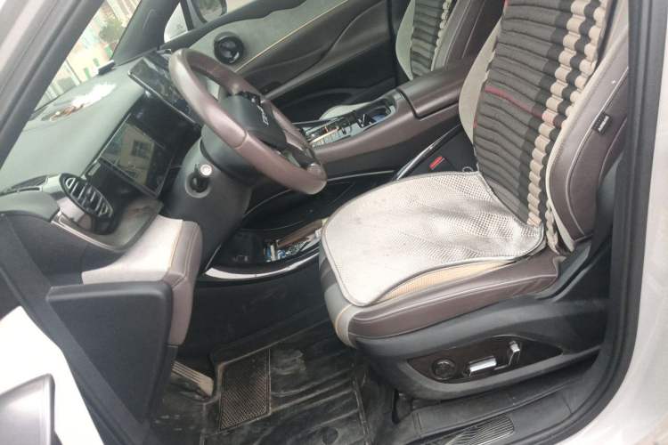Used BYD Frigate 07 2023 DM-i 205KM Prestige Model Left Front Seat