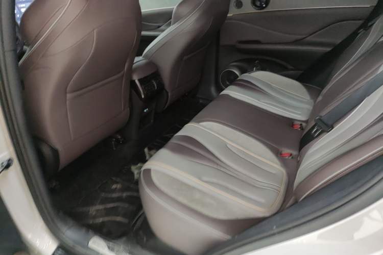 Used BYD Frigate 07 2023 DM-i 100KM Prestige Model Left Rear Seat