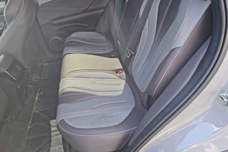 Used BYD Frigate 07 2023 DM-i 205KM Flagship Model Left Rear Seat