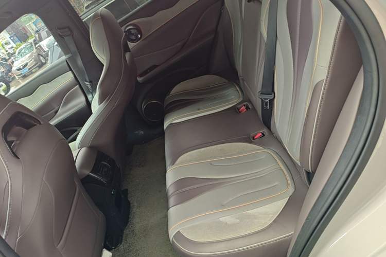 Used BYD Frigate 07 2023 DM-i 205KM Flagship Model Left Rear Seat