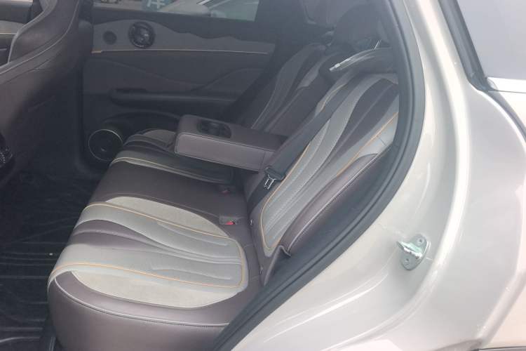 Used BYD Frigate 07 2023 DM-i 100KM Flagship Model Left Rear Seat