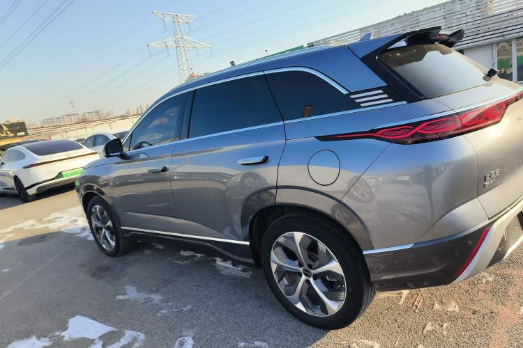 Used BYD Frigate 07 2023 DM-i 100KM Prestige Model Left Side