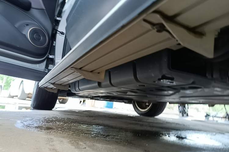 Used BYD Frigate 07 2023 DM-i 100KM Flagship Model Left Side Sill