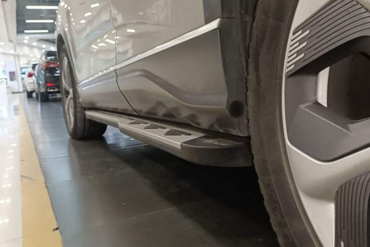 Used BYD Frigate 07 2023 DM-i 100KM Flagship Model Left Side Sill