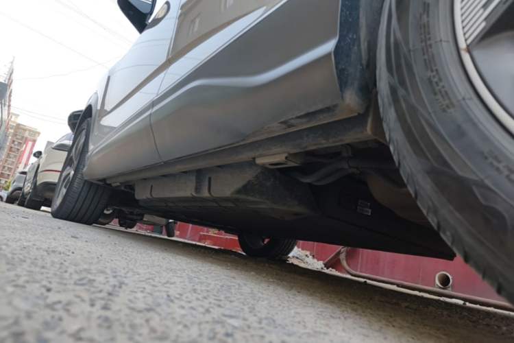 Used BYD Frigate 07 2023 DM-i 205KM Flagship Model Left Side Sill