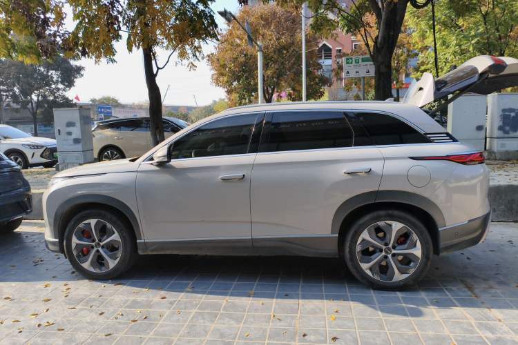 Used BYD Frigate 07 2023 DM-p 175 km Four-Wheel Drive Flagship Model Left Side