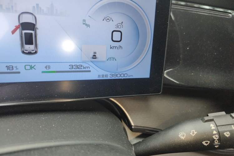 Used BYD Frigate 07 2023 DM-i 100KM Prestige Model Odometer Close Up