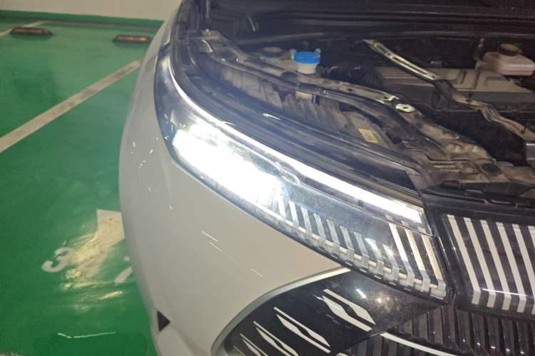 Used BYD Frigate 07 2023 DM-i 100KM Flagship Model Right Front Headlight