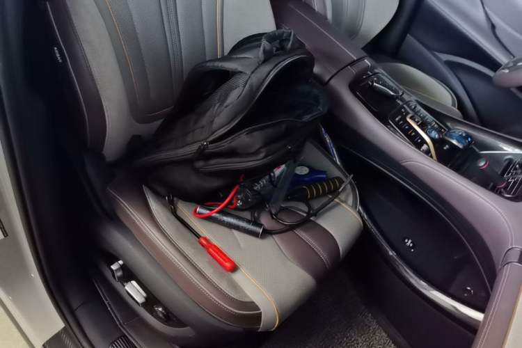 Used BYD Frigate 07 2023 DM-i 100KM Prestige Model Right Front Seat