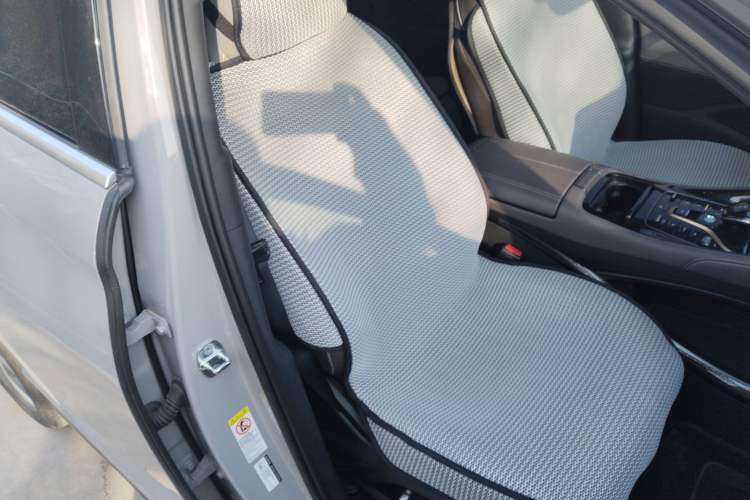Used BYD Frigate 07 2023 DM-i 100KM Prestige Model Right Front Seat