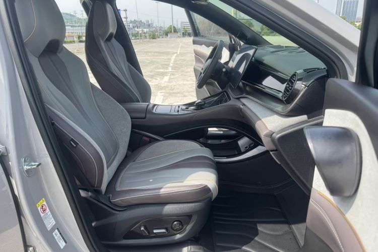 Used BYD Frigate 07 2023 DM-i 100KM Flagship Model Right Front Seat