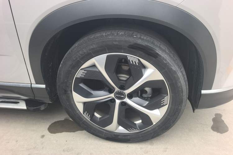 Used BYD Frigate 07 2023 DM-i 100KM Flagship Model Right Front Wheel Hub