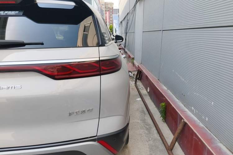 Used BYD Frigate 07 2023 DM-i 205KM Flagship Model Right Rear Taillight