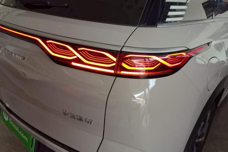Used BYD Frigate 07 2023 DM-i 100KM Prestige Model Right Rear Taillight