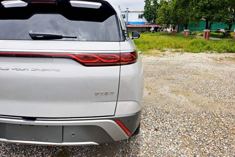 Used BYD Frigate 07 2023 DM-i 205KM Flagship Model Right Rear Taillight