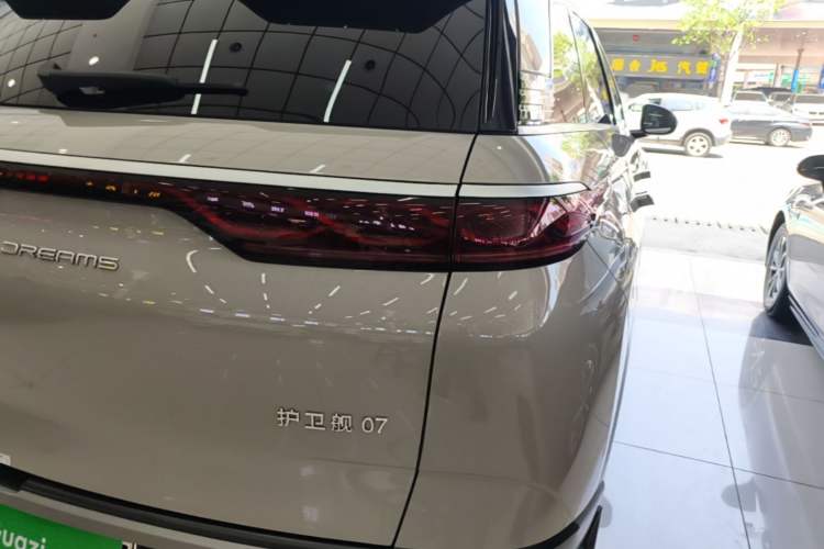 Used BYD Frigate 07 2023 DM-i 205KM Prestige Model Right Rear Taillight