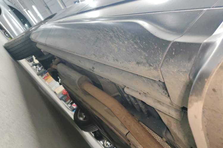 Used BYD Frigate 07 2023 DM-i 205KM Flagship Model Right Side Sill